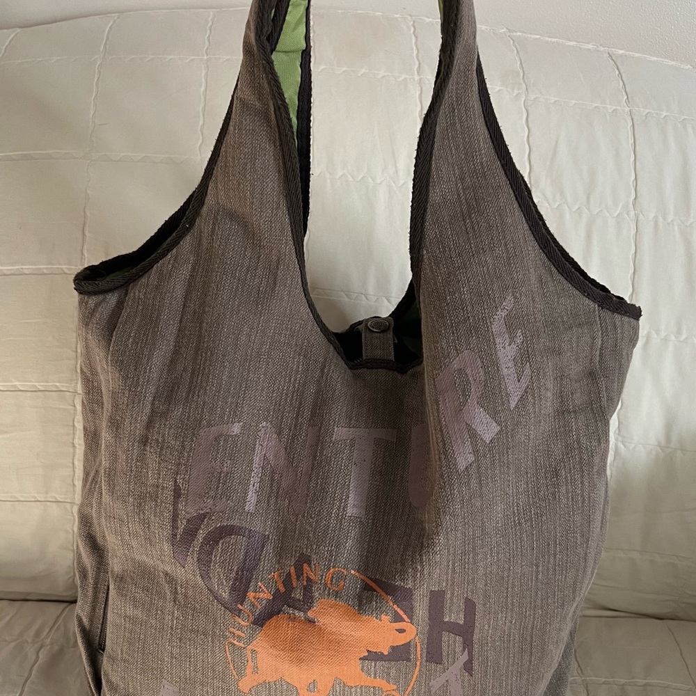 Hunting World Reversible HoBo